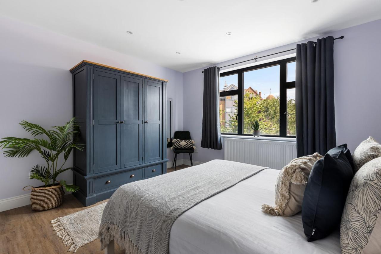 Stylish & Spacious 3 Bed Apartment With Fast Wifi, Close To Tube & Wembly Лондон Экстерьер фото