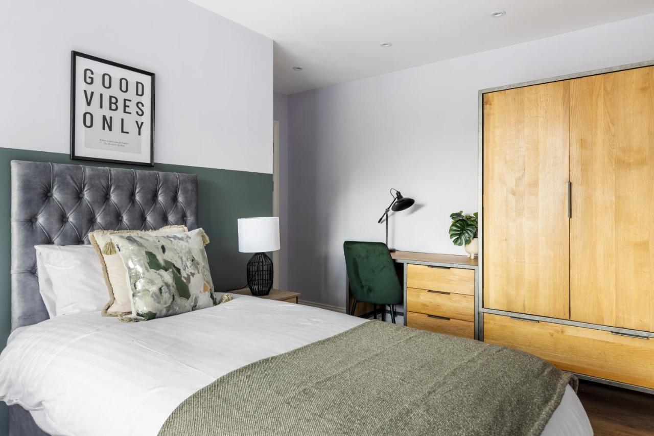 Stylish & Spacious 3 Bed Apartment With Fast Wifi, Close To Tube & Wembly Лондон Экстерьер фото