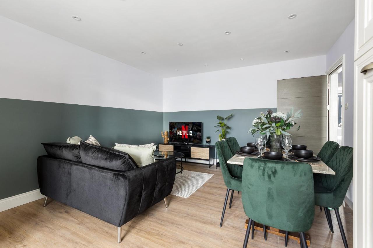 Stylish & Spacious 3 Bed Apartment With Fast Wifi, Close To Tube & Wembly Лондон Экстерьер фото